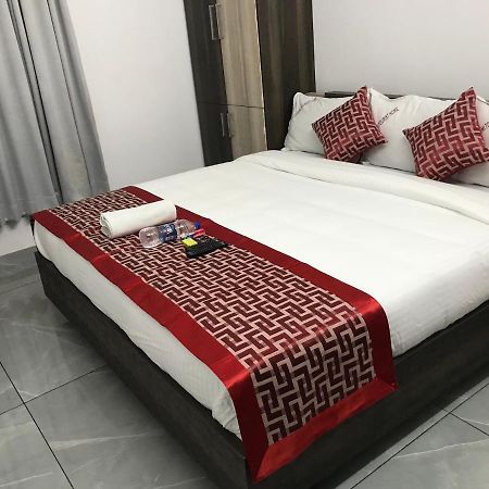 Lakshmi Tourist Home Guruvāyūr Eksteriør bilde